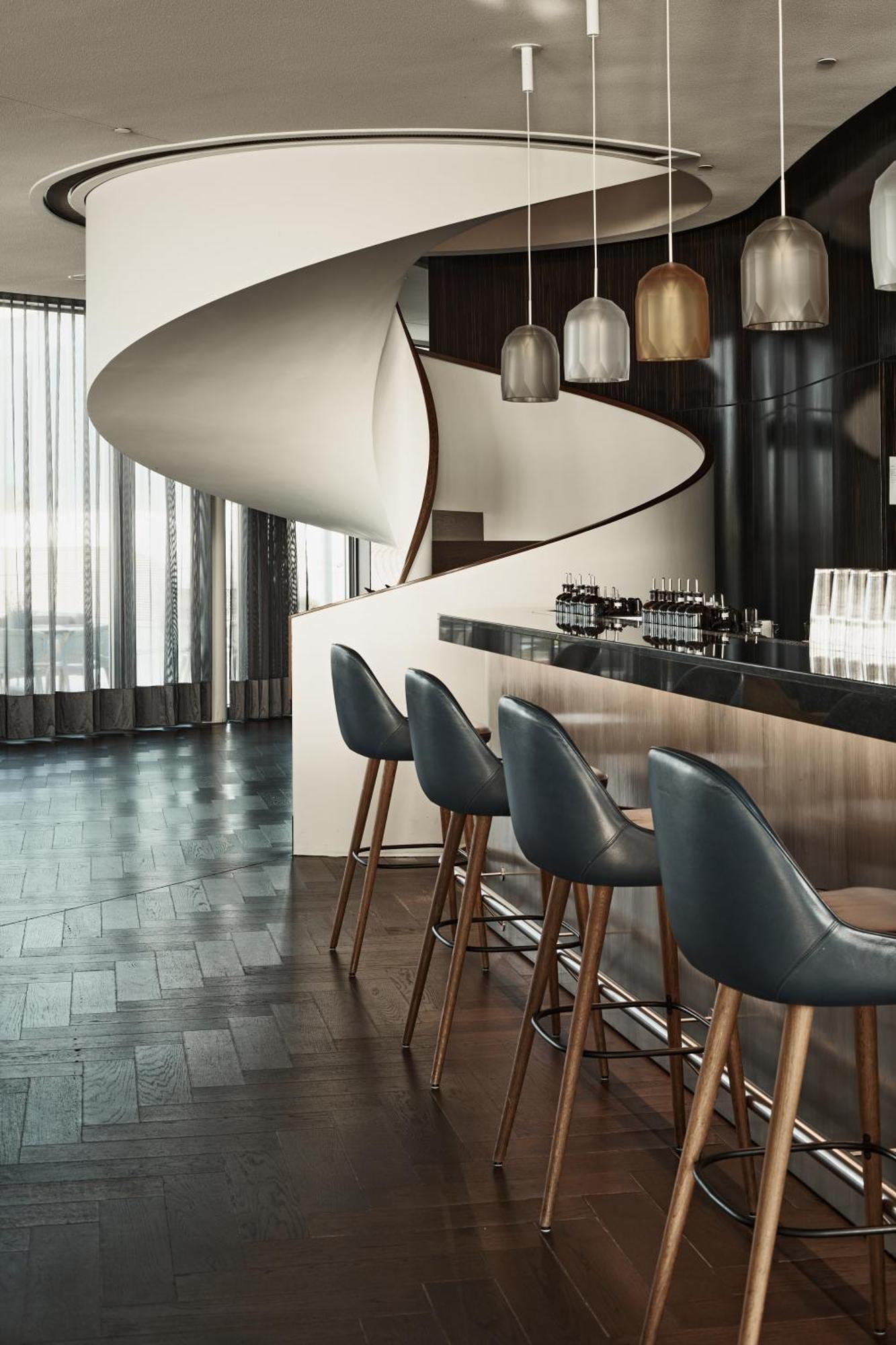 เดอะ ฟงต์แน Hotel ฮัมบูร์ก ภายนอก รูปภาพ The bar at the 101 Sky Bar