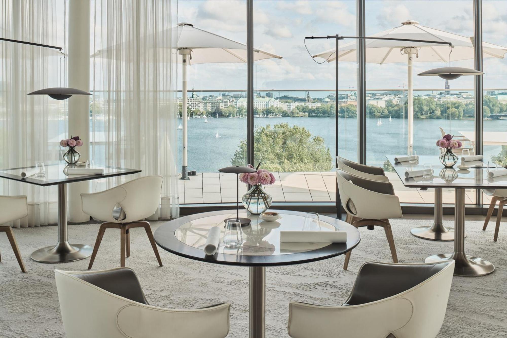 เดอะ ฟงต์แน Hotel ฮัมบูร์ก ภายนอก รูปภาพ The Terrace