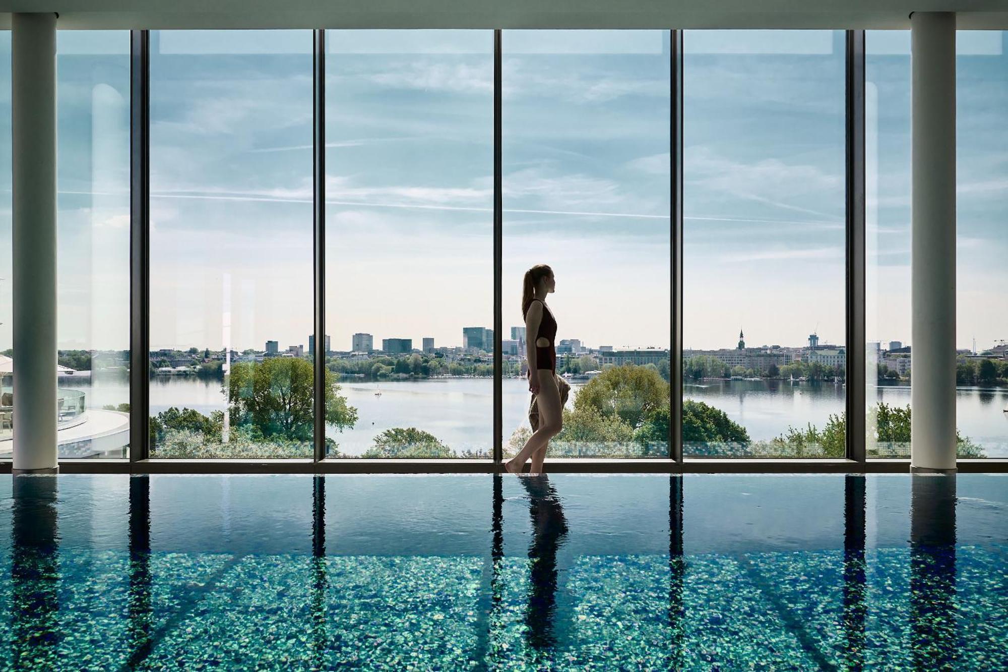 เดอะ ฟงต์แน Hotel ฮัมบูร์ก ภายนอก รูปภาพ The Sky Pool