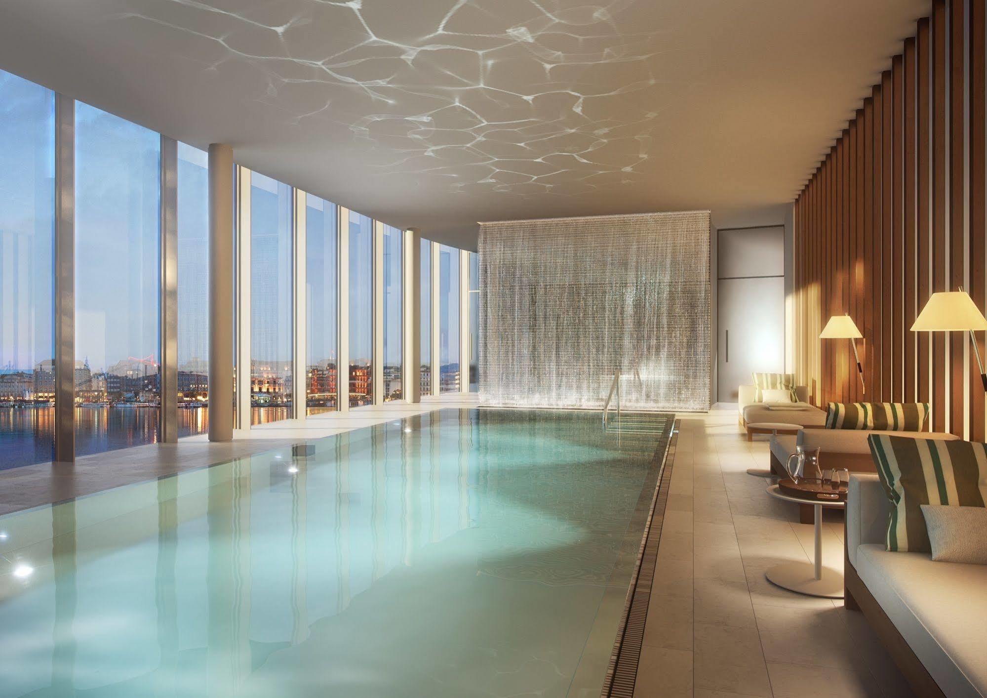 เดอะ ฟงต์แน Hotel ฮัมบูร์ก ภายนอก รูปภาพ The Sky Pool